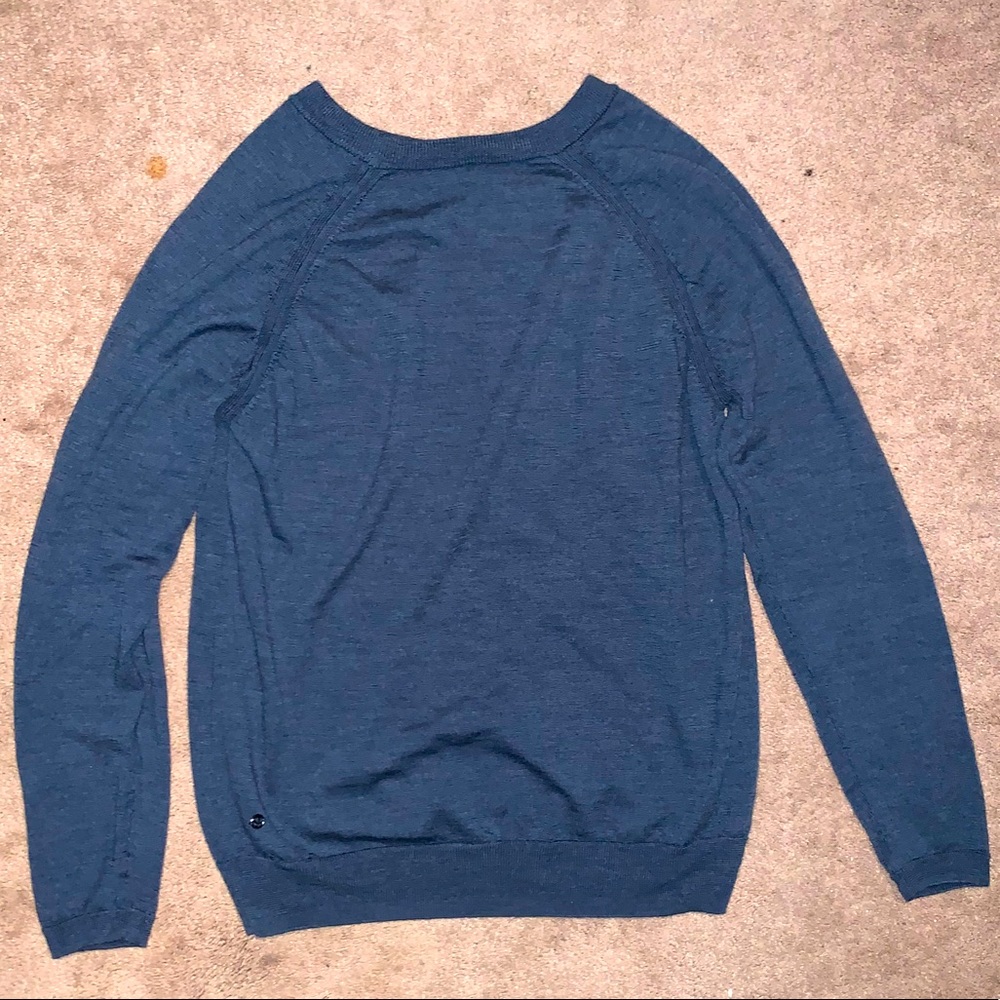 THE Basic Sweater from Lululemon Very warm. Medium